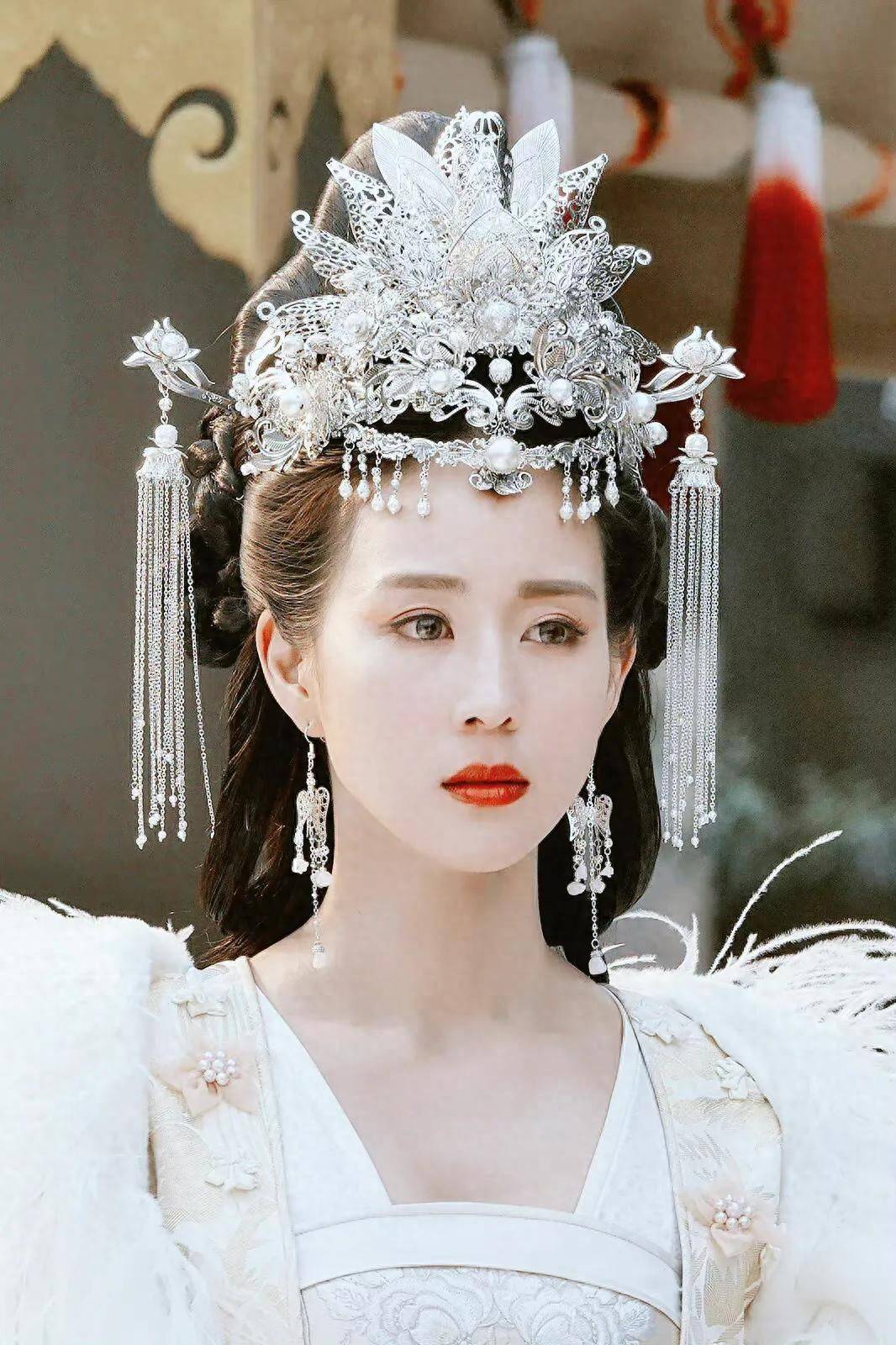 影视剧里的那些绝色美女,到底是谁在滥竽充数?