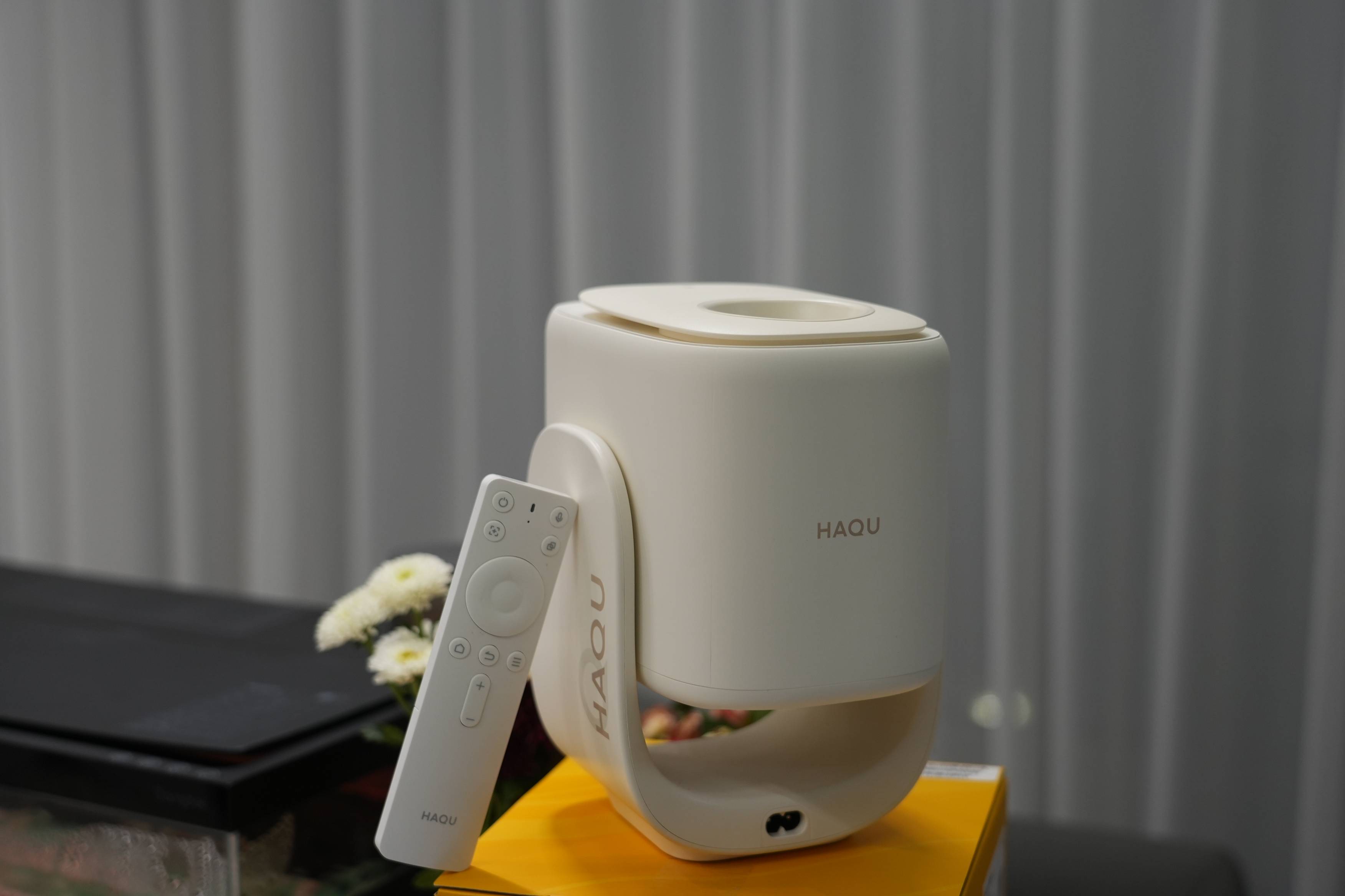 哈趣Q1投影仪：开启居家娱乐新体验