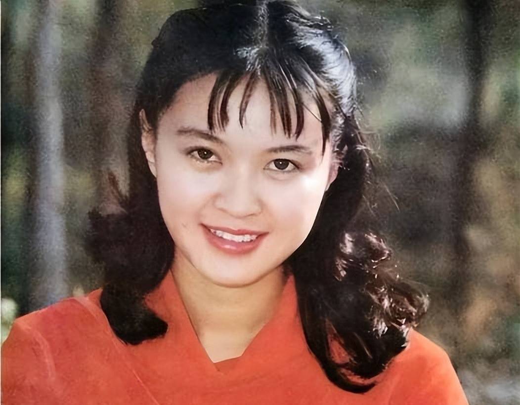 善恶终有报!背叛丈夫出轨小十岁屠洪刚的方舒,终究还是自讨苦吃