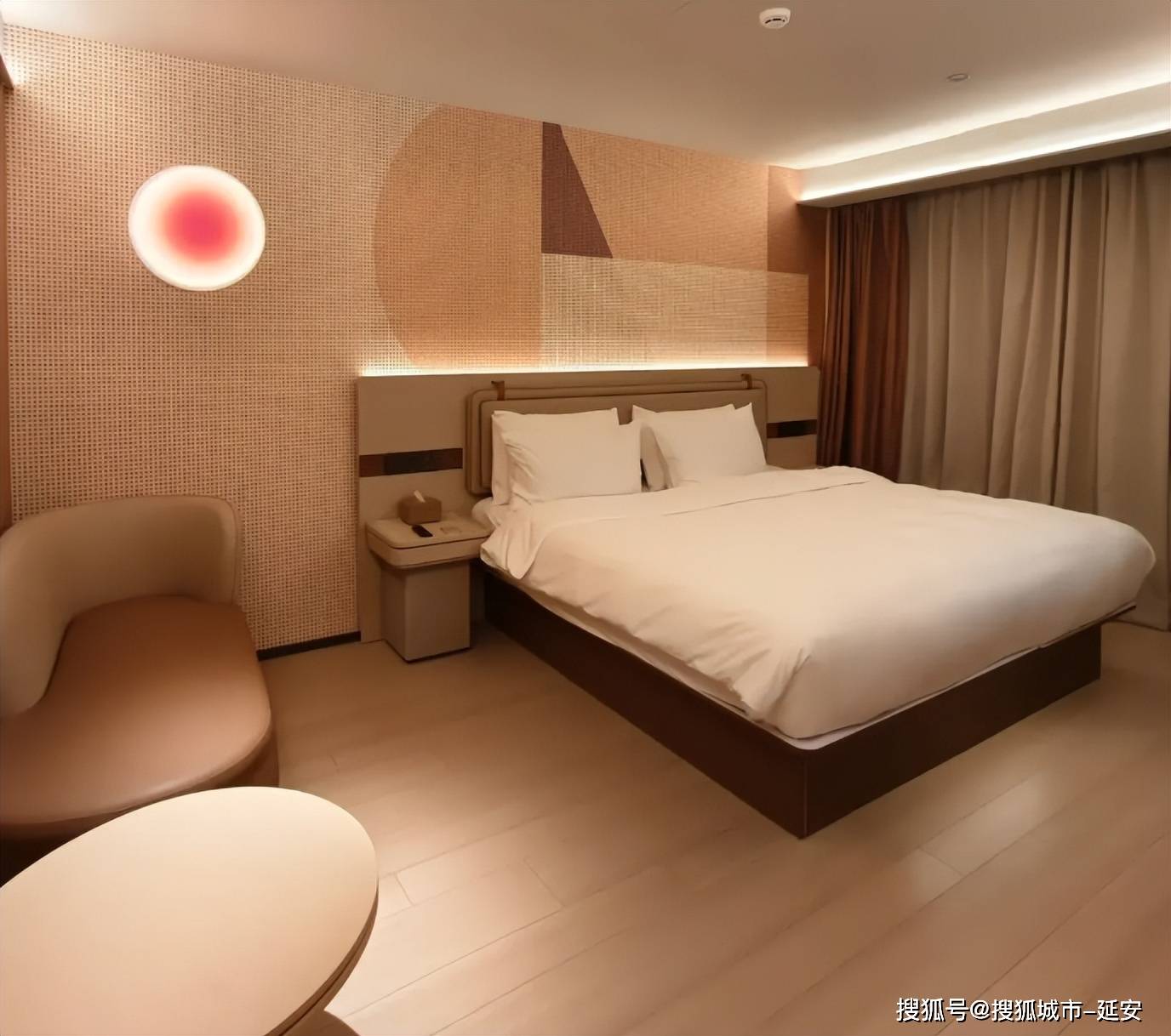 带爸妈到北京旅游要多少钱?北京旅游五天四晚攻略,跟团出行指南_Day_景点_天安门广场