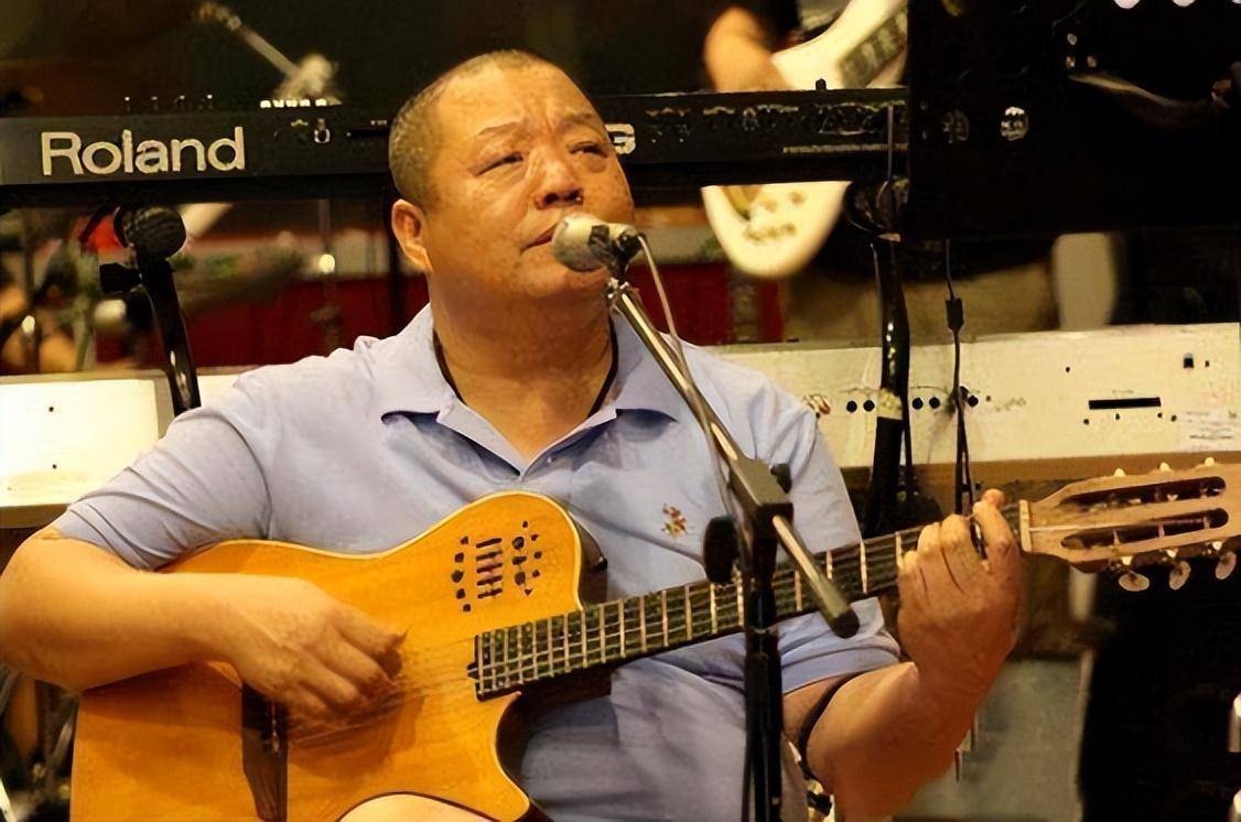 臧天朔离开后遗孀李梅背上800万巨债,800万巨债与撕裂的亲情