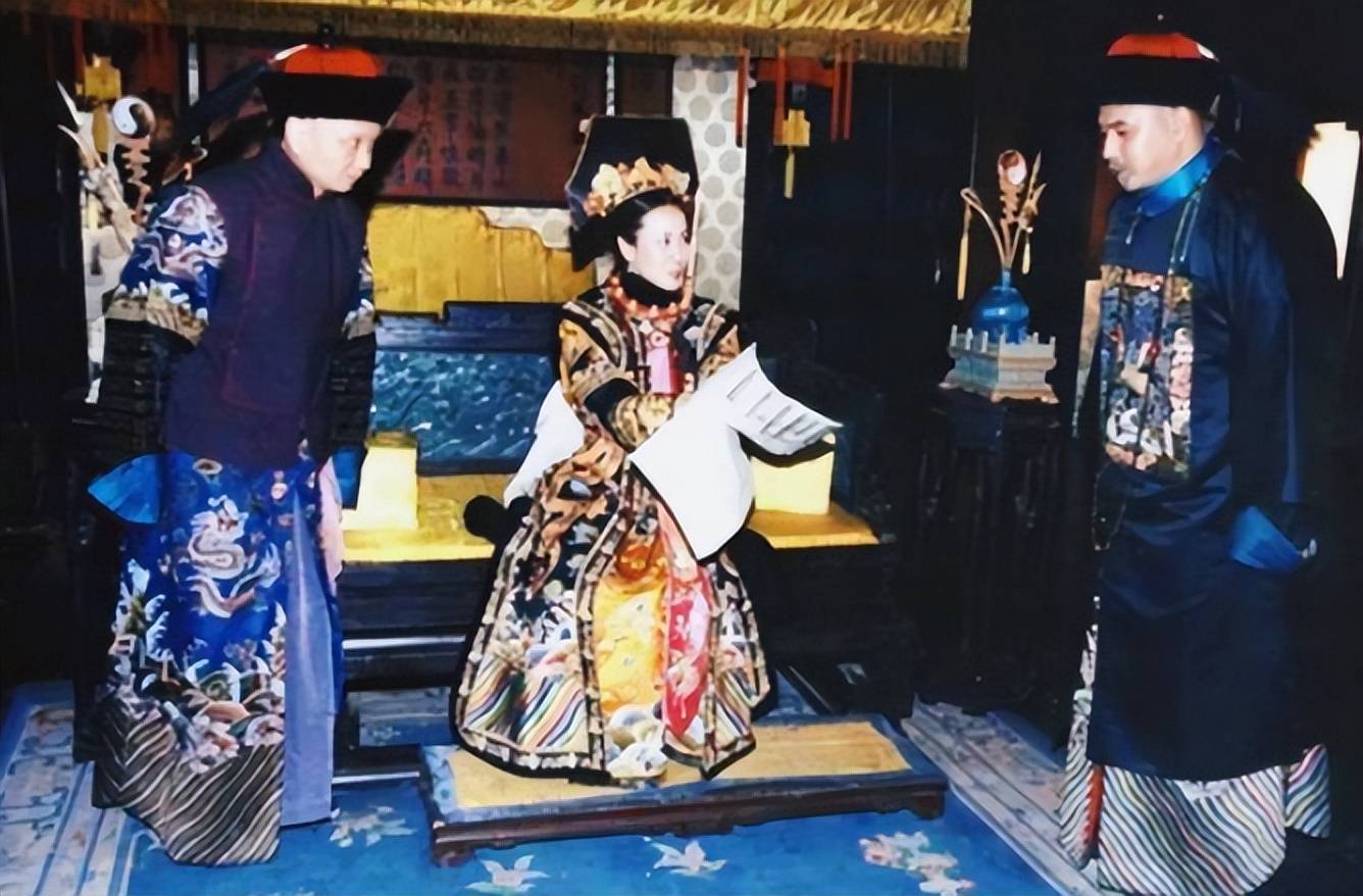 隆裕太后生活优裕,又没有疾病,怎么在清帝退位第二年就去世了?_紫禁城_光绪帝_清廷
