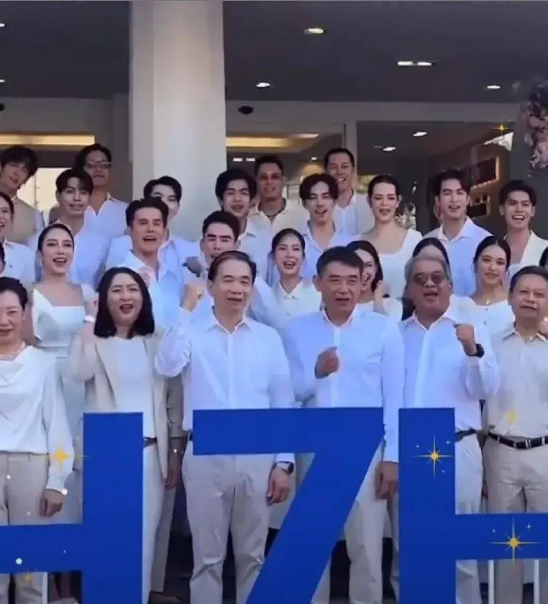 泰国混血男星mik与东家7台续签2年合约,明年2月自家新餐厅要开业