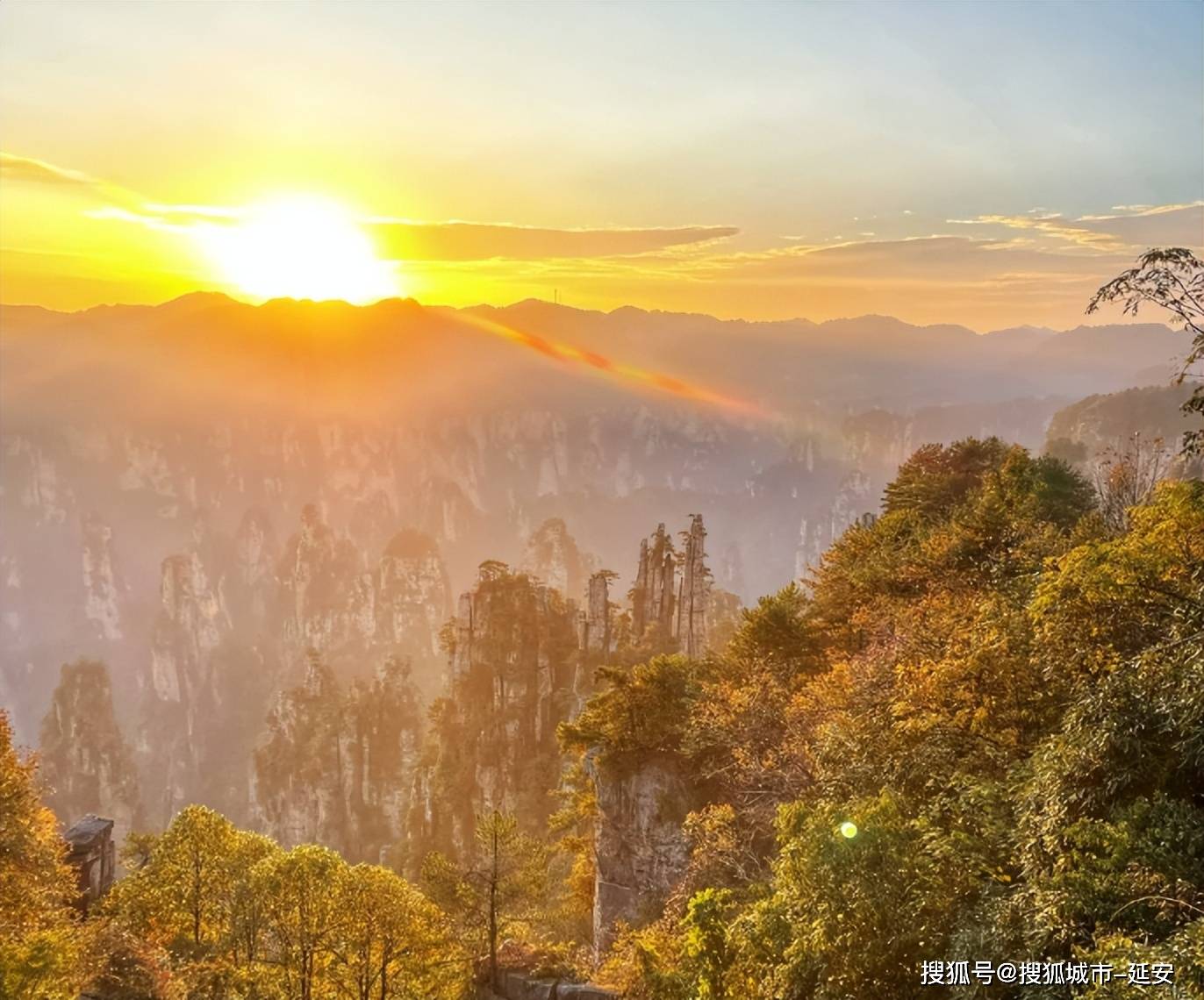 张家界旅游攻略，跟团旅游五日指南，张家界旅游5天4晚攻略_婷婷_天门_路线
