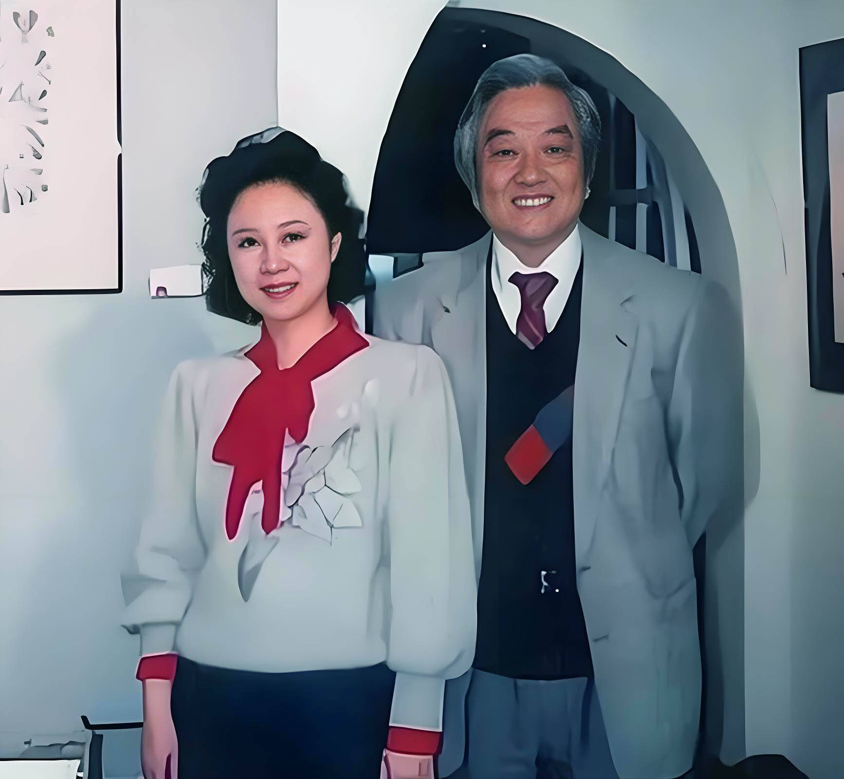 琼瑶之子陈维中:母亲生前爱美,他见证了母亲与继父的患难婚姻