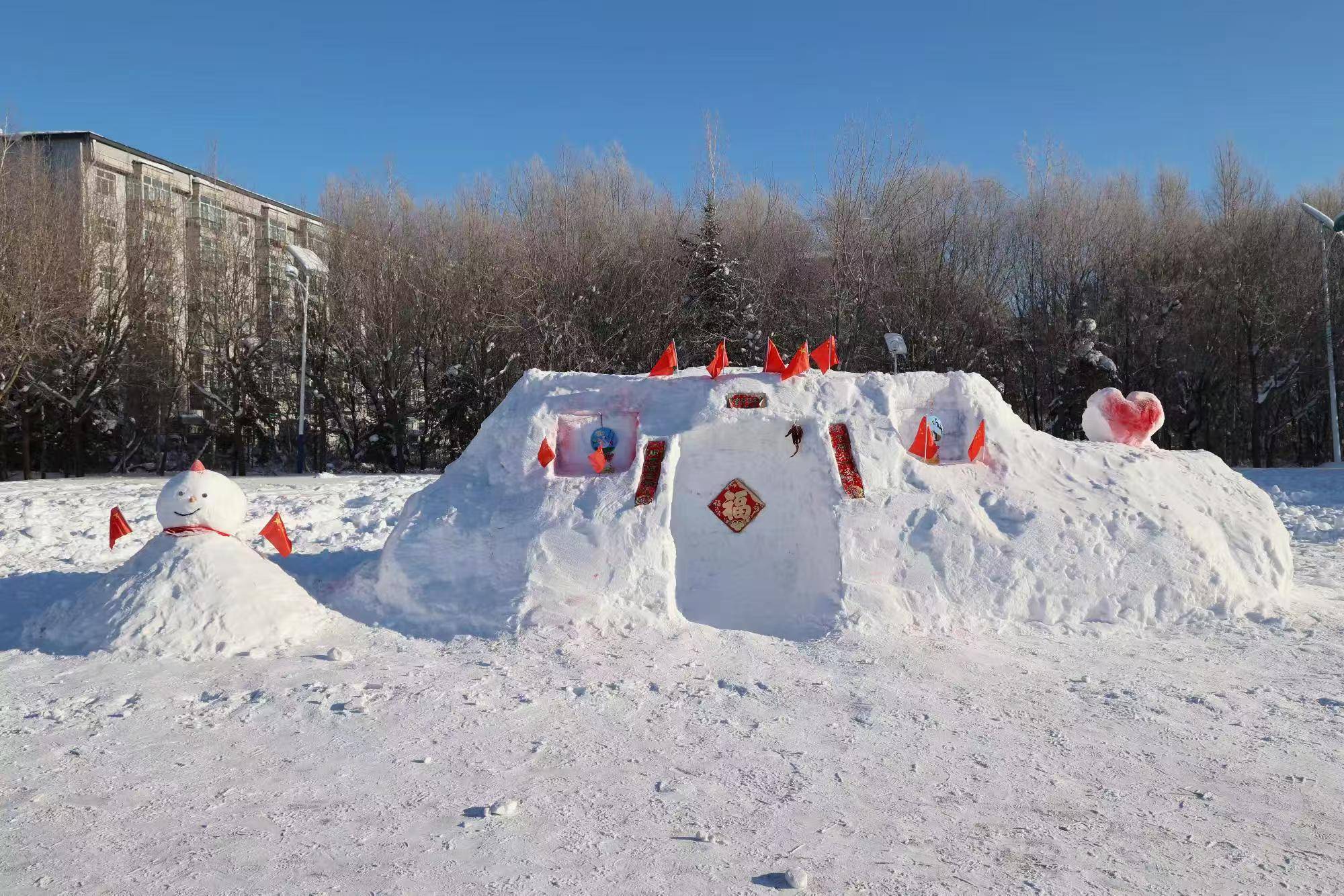 校园雪雕图片图片