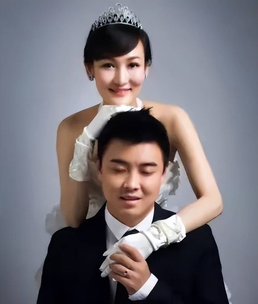 王皓妻子闫博雅,为爱放弃舞蹈,回家照顾婆婆,爱事业更爱家庭!