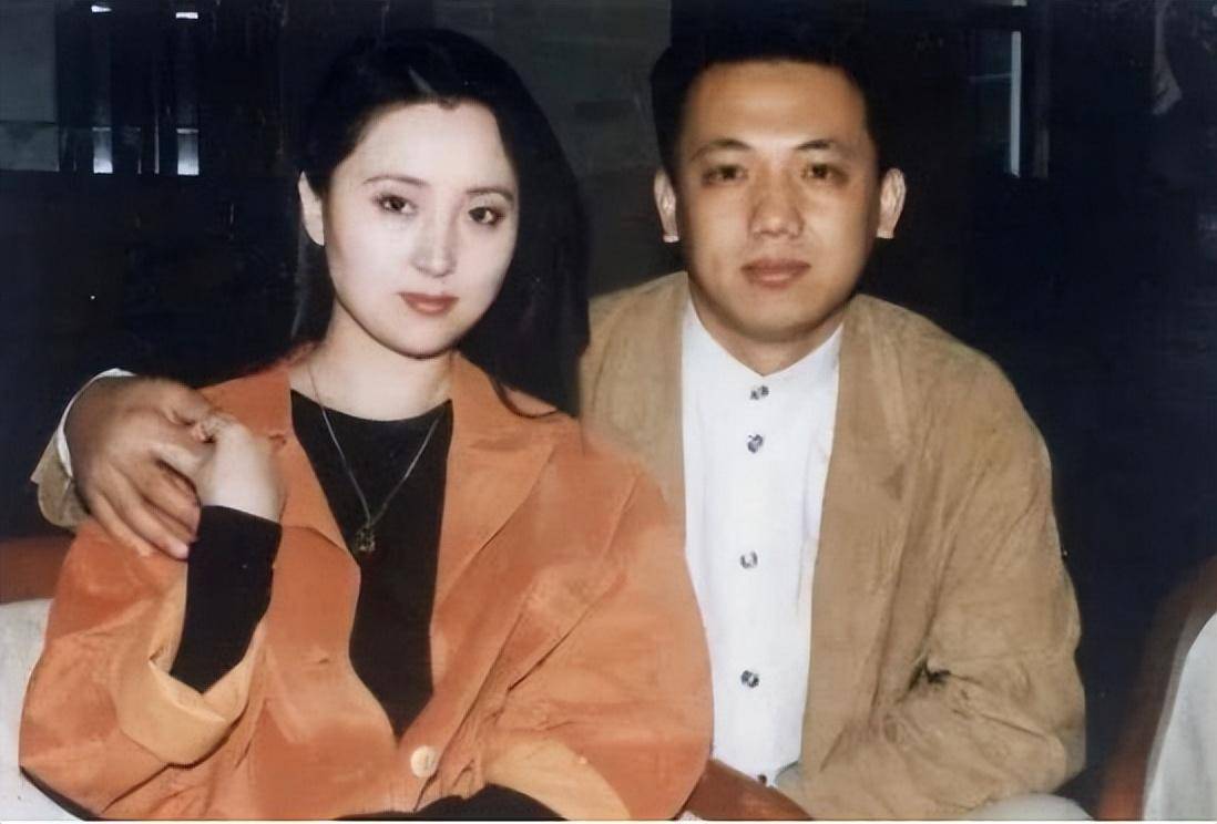 13年前,陈晓旭病逝后,为她放弃事业,随她一起出家的郝彤如今怎样了