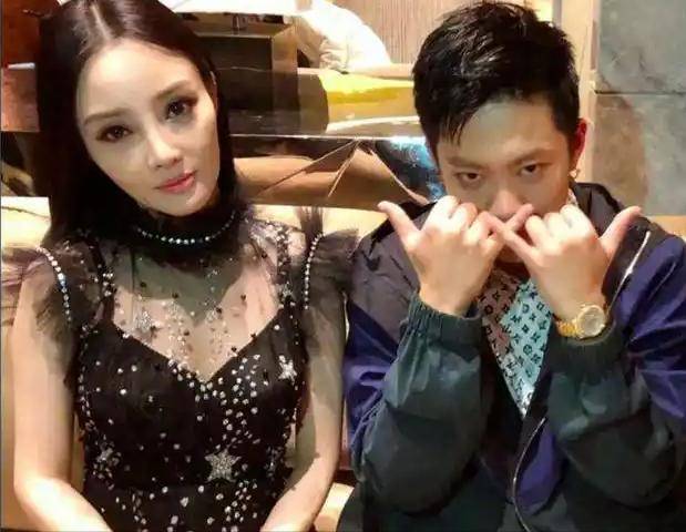 没想到,李小璐竟在43岁,因前男友谈了新女友,又一次口碑暴跌