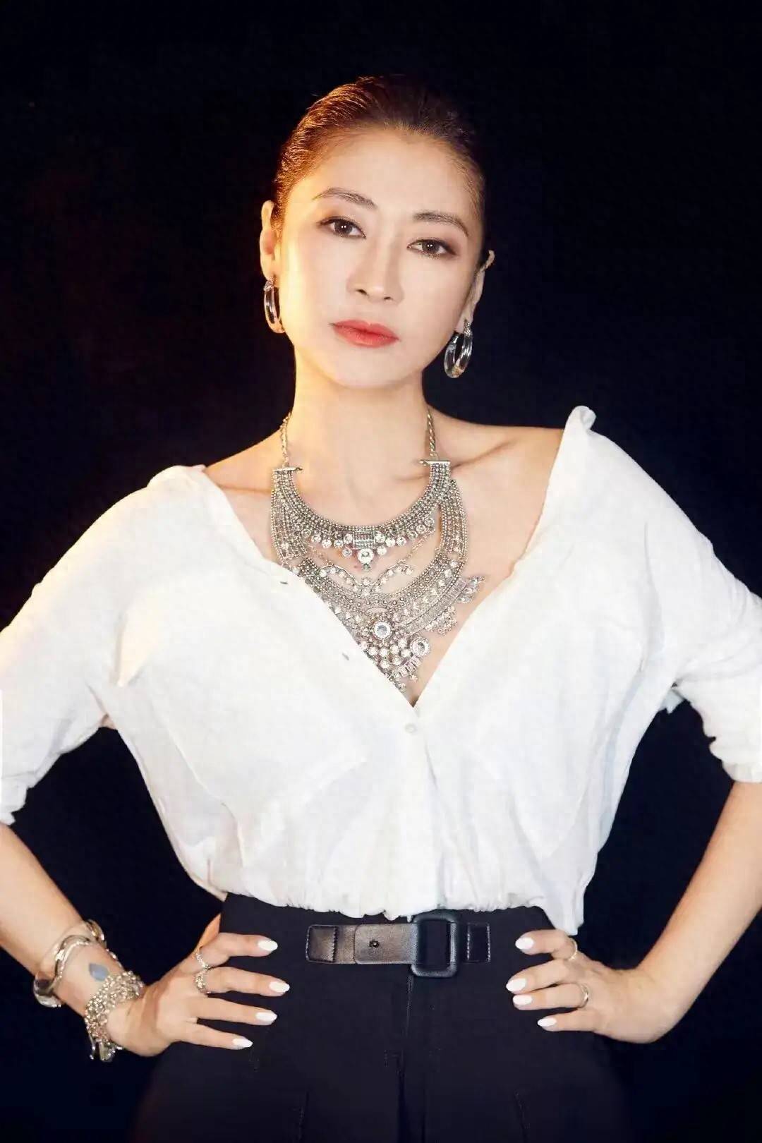 梁静,很美很美