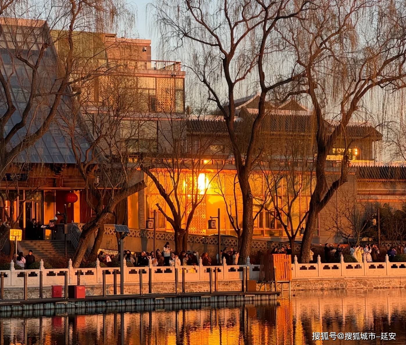 北京精华景点打卡路线,北京旅游五天四晚攻略,跟团五日游报价_Day_天安门_朋友
