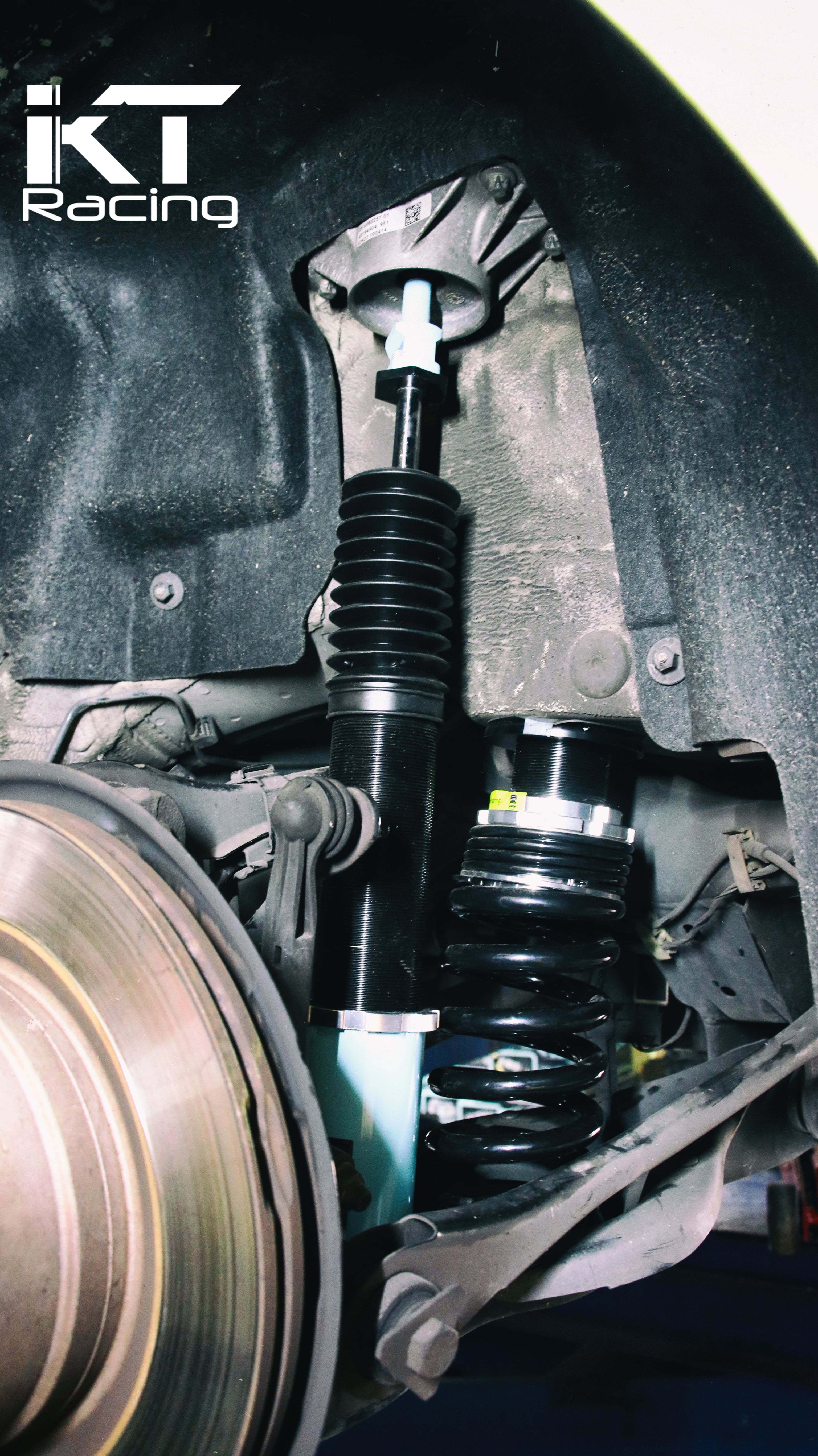 宝马 2 系轿跑改装台湾 kt 绞牙避震:彰显个性锋芒