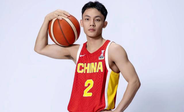 CBA最新动态：徐杰重返国家队，周琦与洛夫顿复出，农纳利顺利抵达广厦
