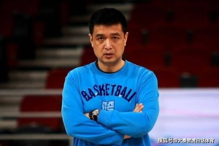 闵鹿蕾遭架空？北控官宣，新帅驰援，外教来头大，曾执教中国男篮