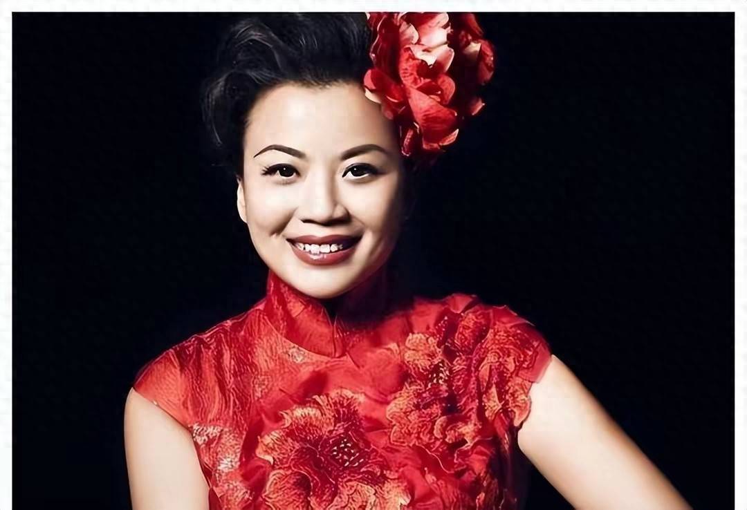 民歌天后张也叫李谷一妈妈登了27次春晚57岁还孤身一人