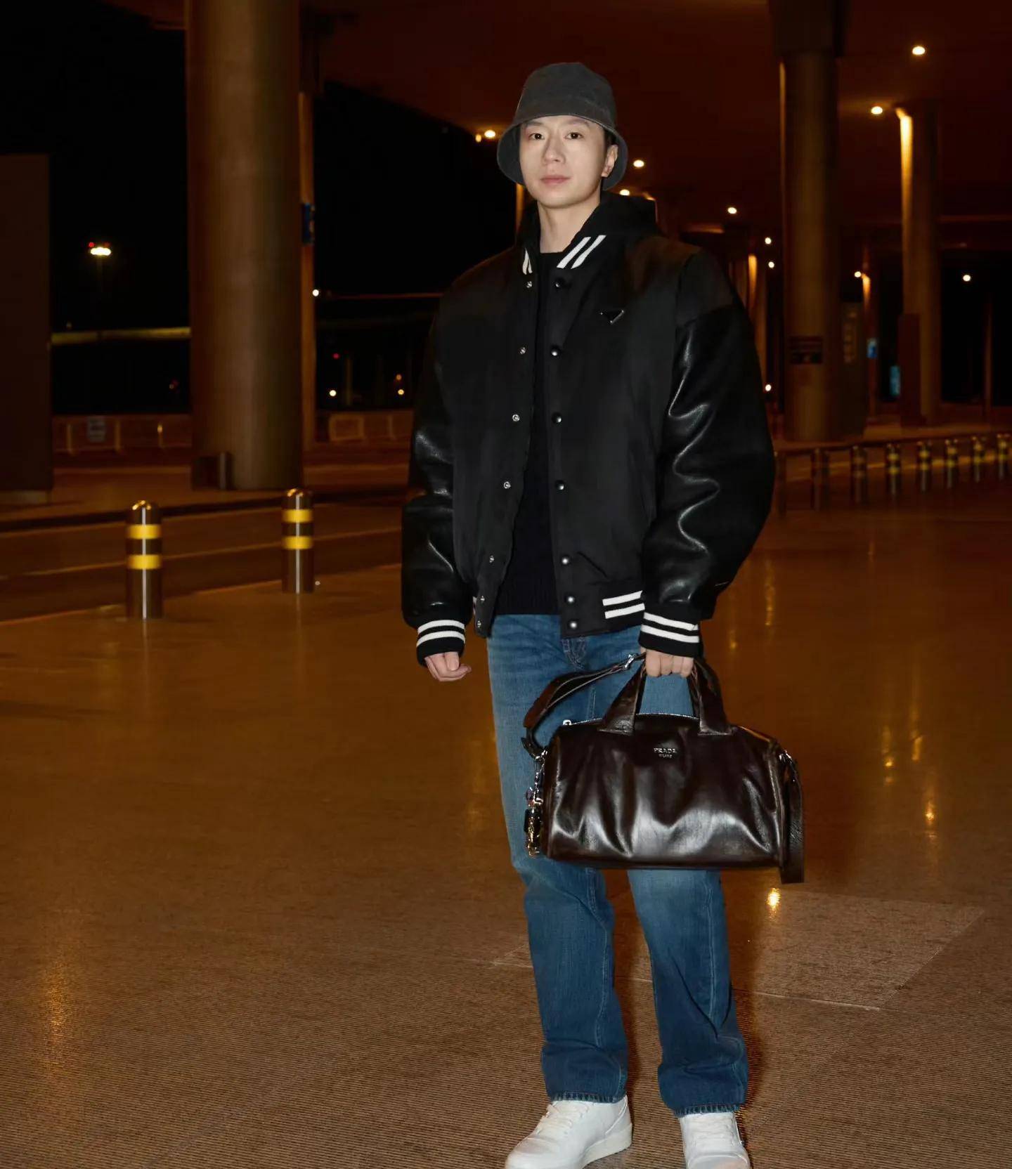 马龙真的很全面双圈大满贯也就算了颜值高还衣品好所以作为prada