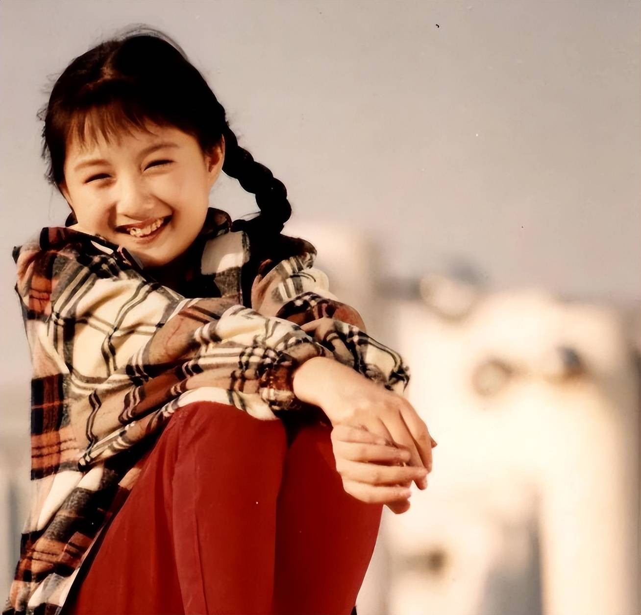 "玻璃美人"蒋小涵:嫁圈外老公 36岁大龄生子,如今怎么样了