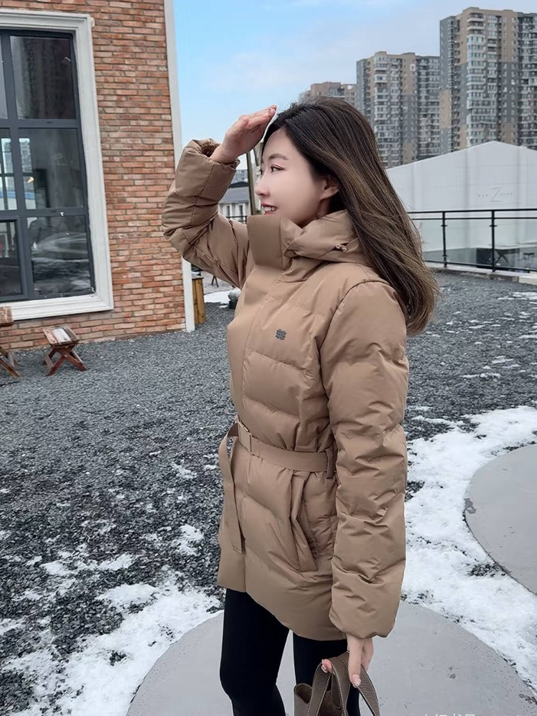 最近火了一种中产穿搭可隆羽绒服+lulu瑜伽裤简约又高级