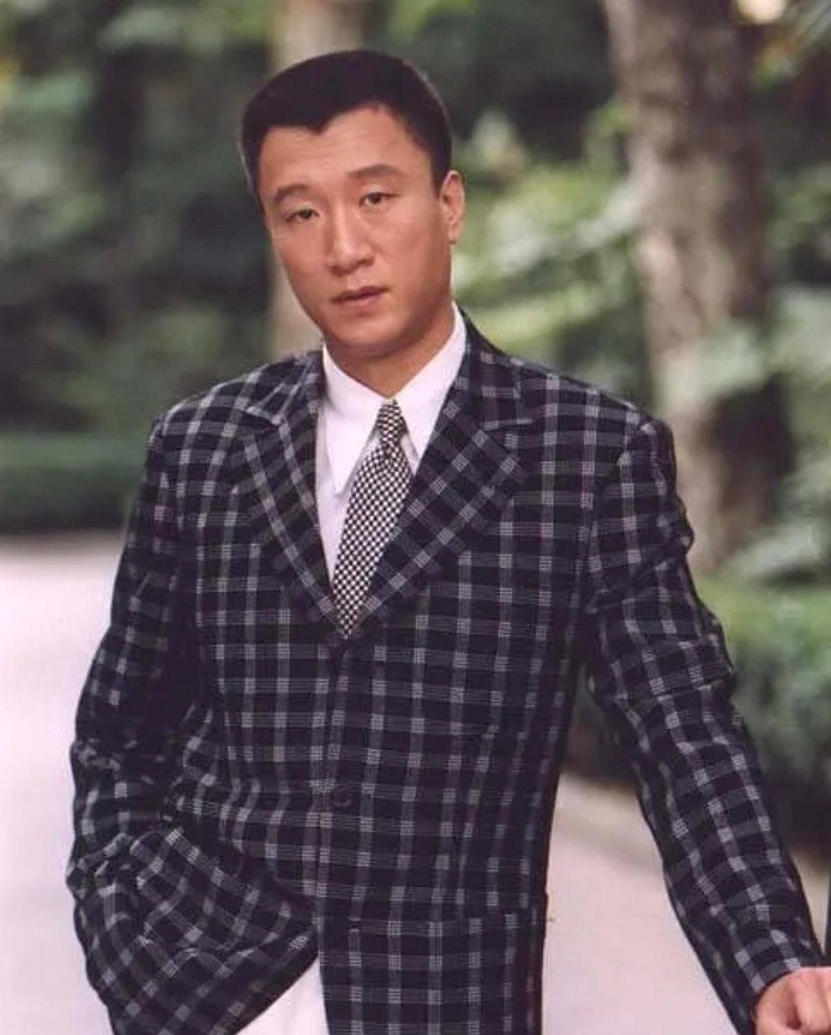 孙红雷:这辈子最大的遗憾,就是没能让父母看到我结婚成家