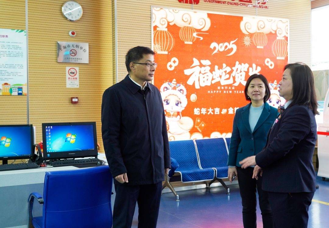区委书记大年初二基层慰问：关怀一线人员