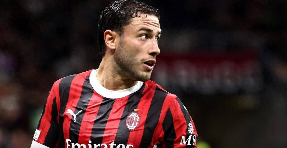 官方:ac米兰后卫卡拉布里亚租借加盟博洛尼亚