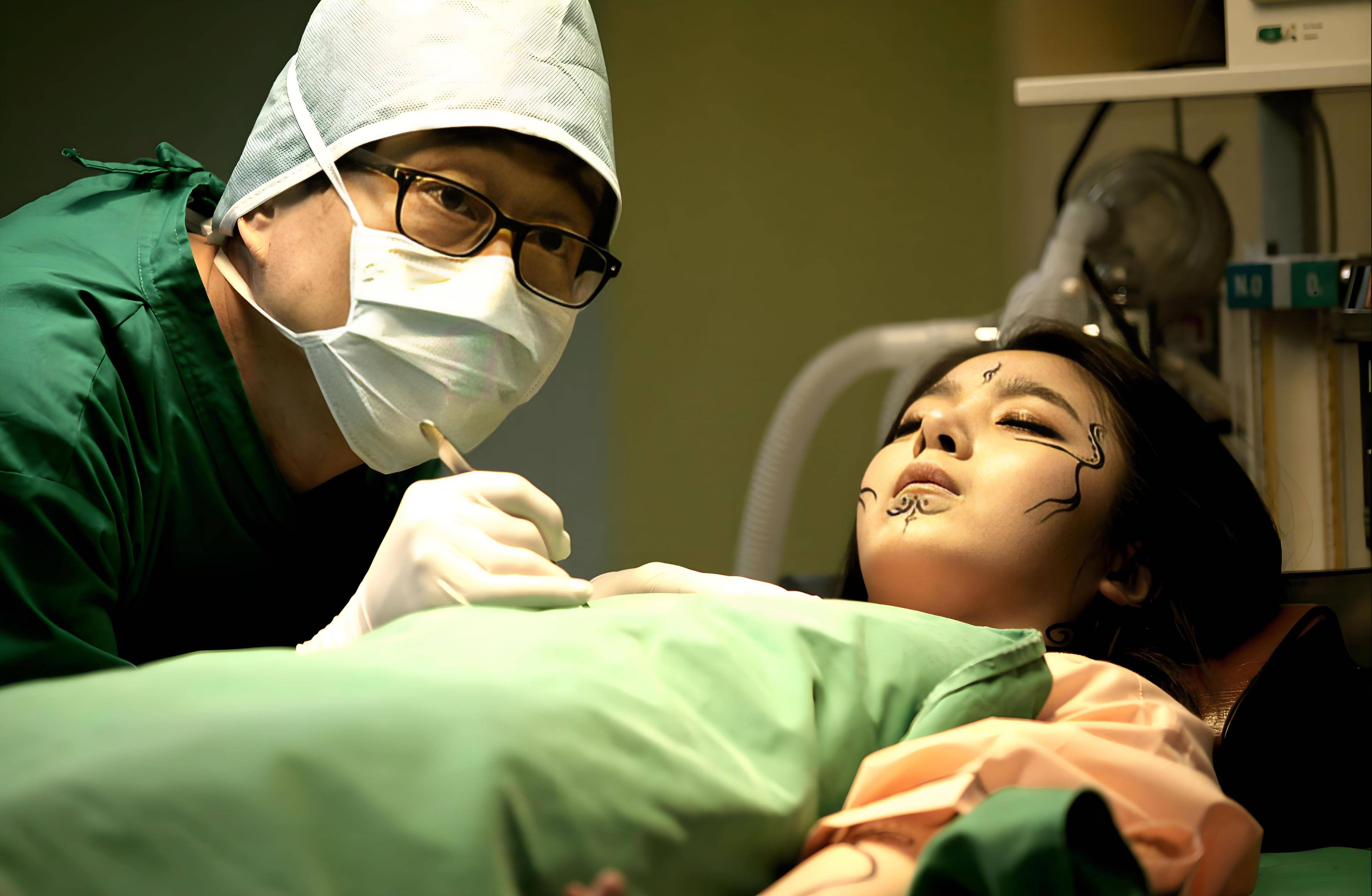 三部r级韩国惊悚片推荐,女主颜值美艳,剧情高能令人头皮发麻