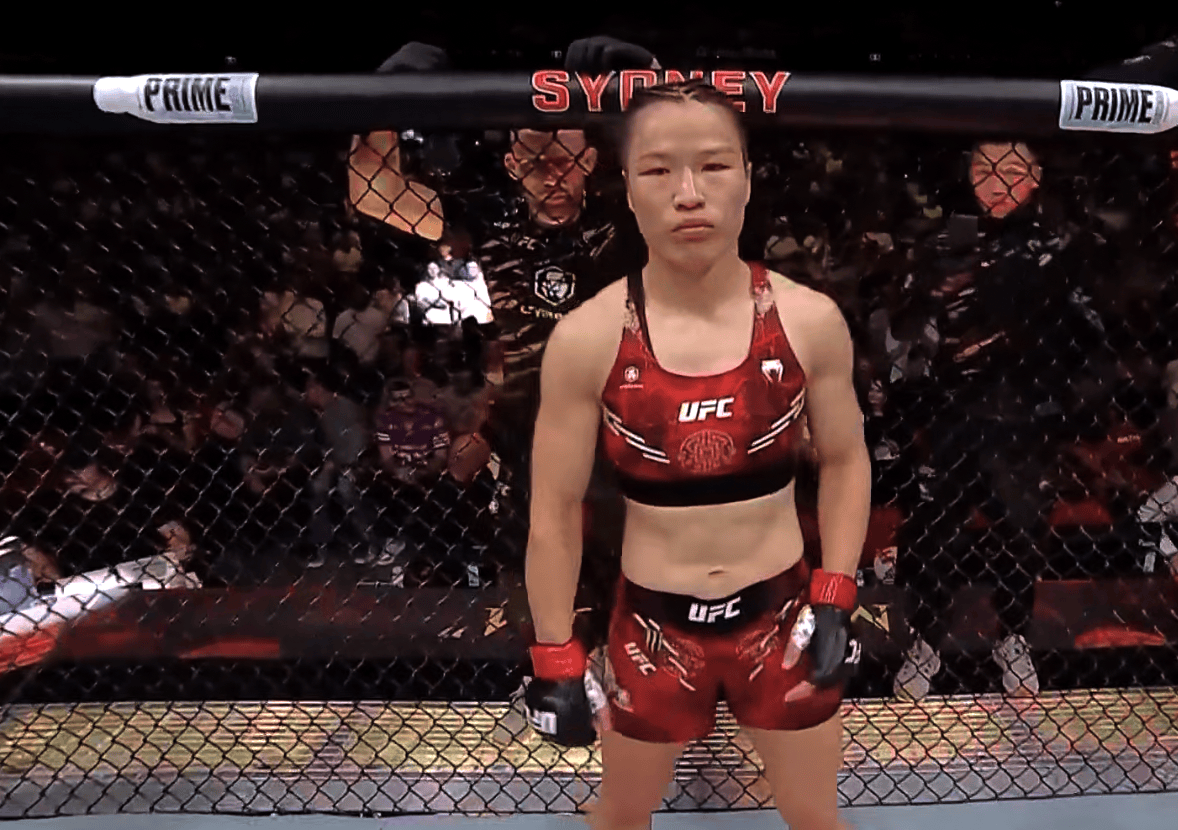 惊！张伟丽UFC312卫冕战，实力碾压对手 张伟丽在UFC312卫冕：一场实力与拼搏的较量