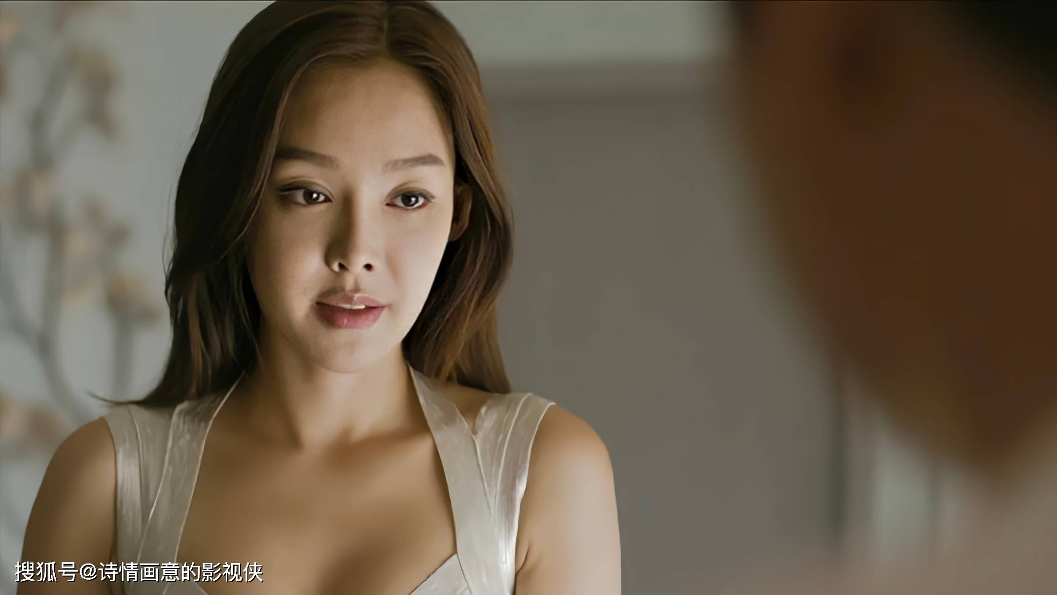 伦理题材片《女人的战争之肮脏的交易》:她为丈夫做出的选择挑战人性底线_金善_道德
