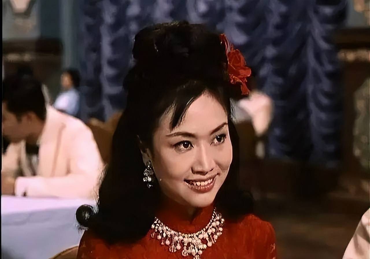 "曼波女郎"葛兰:28岁嫁豪门,被称舞曲天后,今92岁怎样了