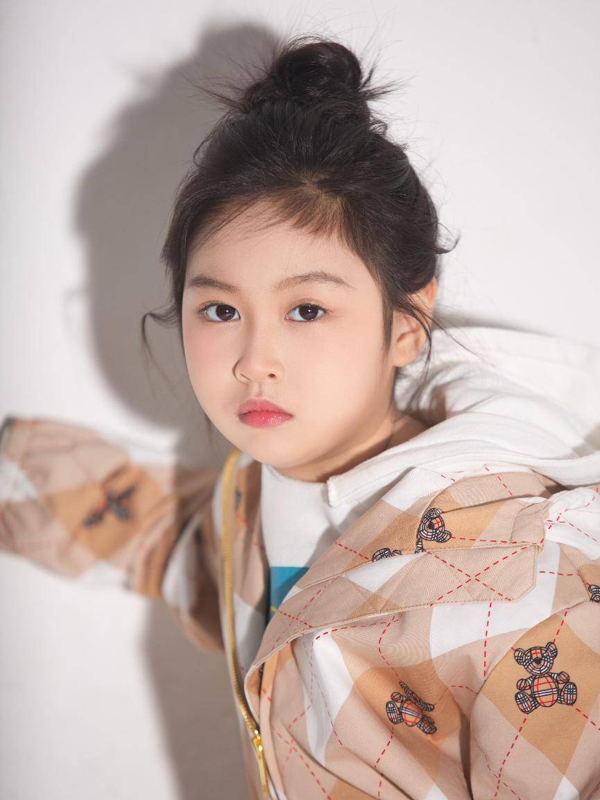 大兵小将艺人徐子淇,栾隽皓,携手蒙牛带你找寻最真年味!