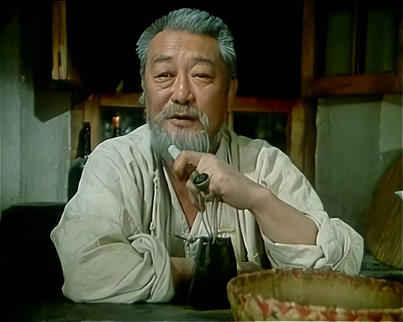 于绍康儿子,也是北影演员,眉眼演技酷似父亲,没想到也患癌,54岁便去世