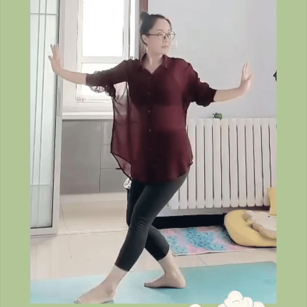 老年大学瑜伽班：相聚的喜悦与成长的期待，老年大学瑜伽班欢迎会：温馨满满
