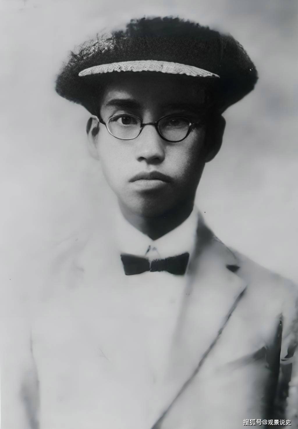 从农家子弟到军魂丰碑,左权用生命换来一条铁规