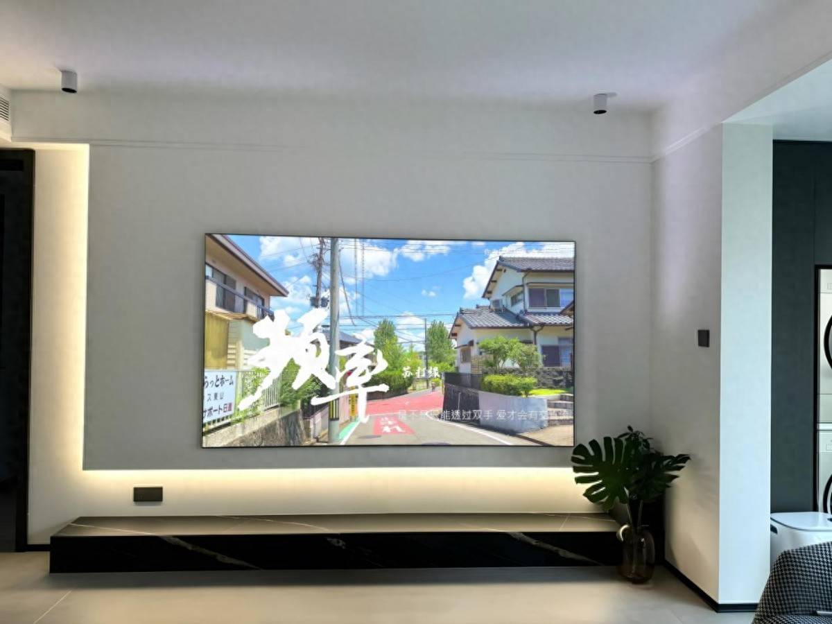 除了大疆Pocket3,2025三八女神节还有什么数码产品适合送女生?