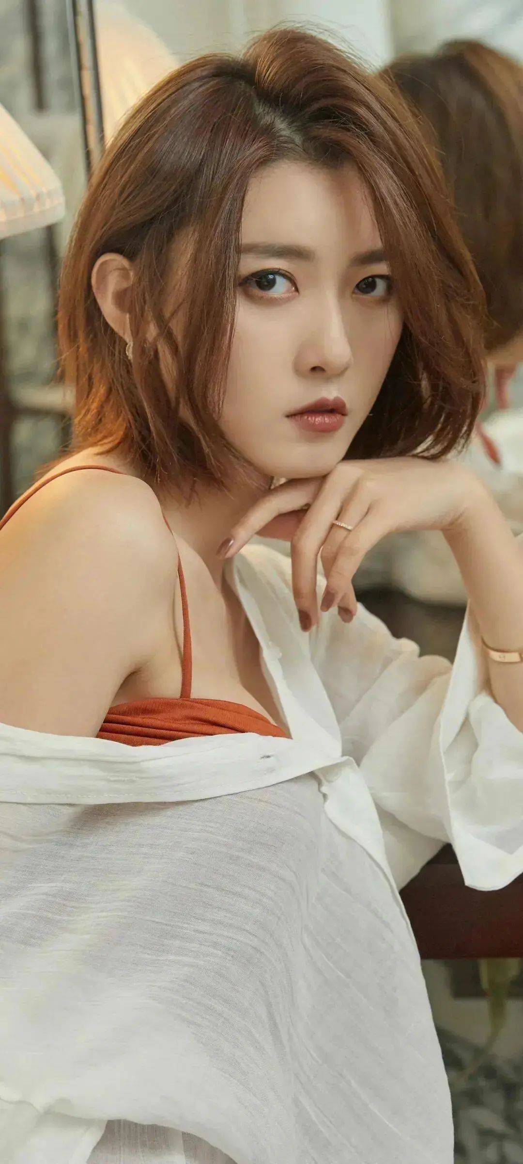 聂小雨为啥这么火看完这几张照片我终于懂了