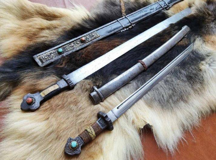 中国古代3大名刀：藏刀、苗刀、唐刀，你喜欢谁？_武士刀_战场_雪域