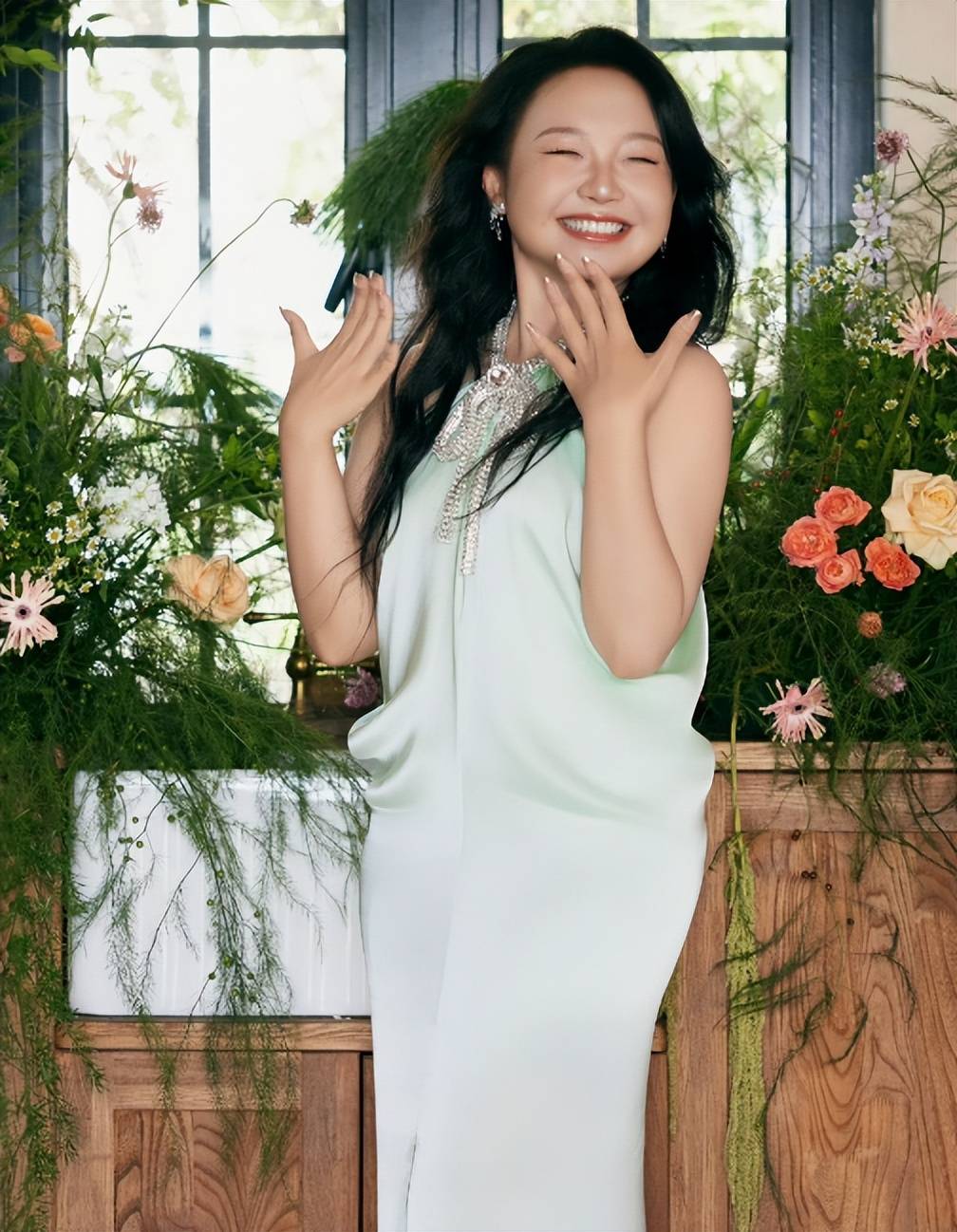 辣目洋子真瘦了!每天魔鬼训练六小时,狂减20斤瘦成闪电