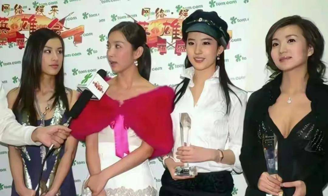 黄圣依美的知性,美的独特,比刘亦菲,刘涛和孙俪美