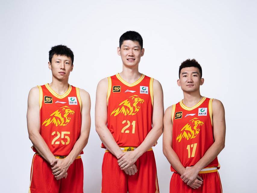 今晚！CCTV5+直播CBA广东男篮PK浙江广厦，胡明轩出战，孙铭徽伤停
