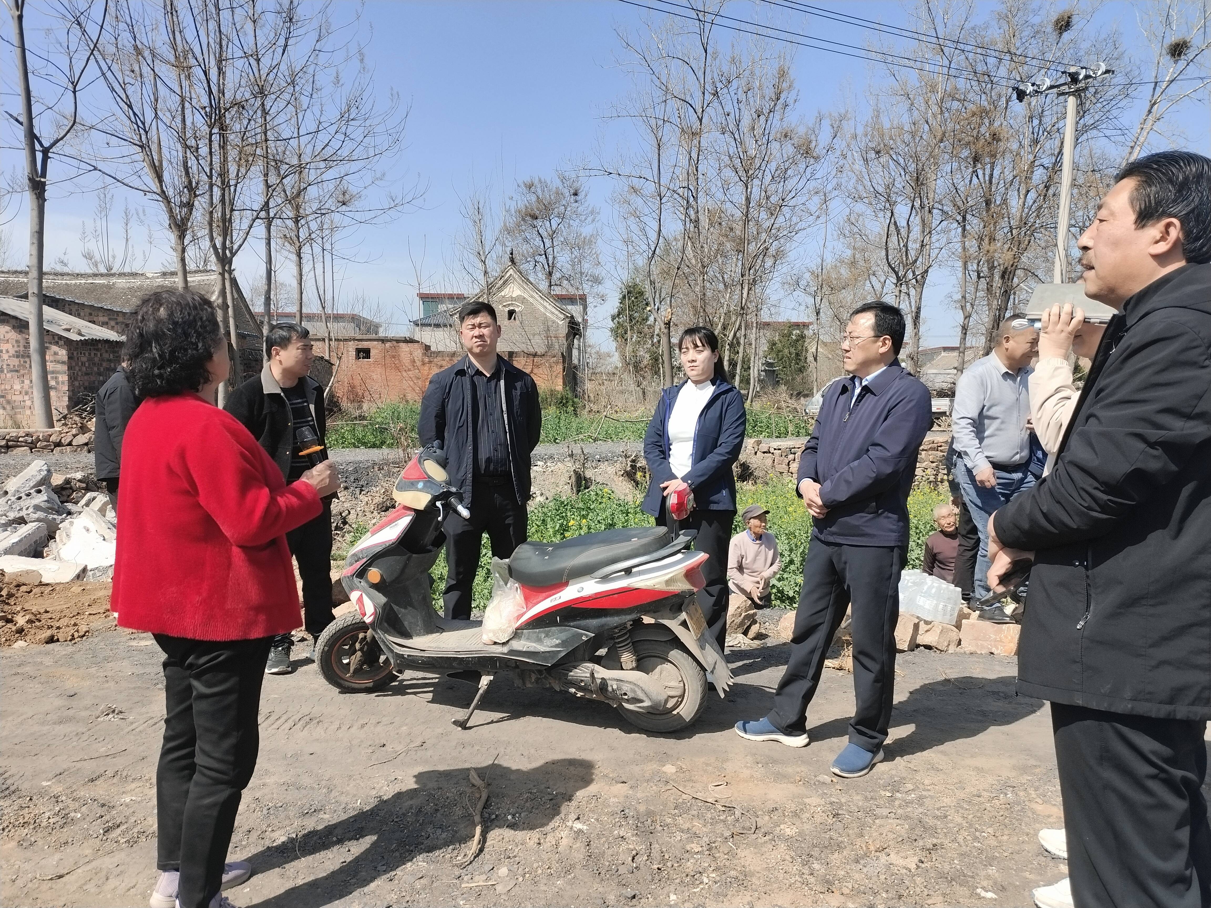 郏县冢头镇:观摩学习拓思路 扮靓乡村启新程