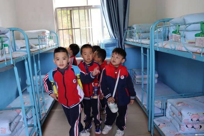 龙泉育才学校：240余名萌娃开启惊喜幼小衔接之旅，打破边界协同共育，龙泉育才幼小衔接活动助力萌娃成长