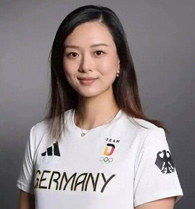 万远:从华裔少女到德国乒坛焦点,在竞技与生活间书写多元人生_双打_乒乓_奥运