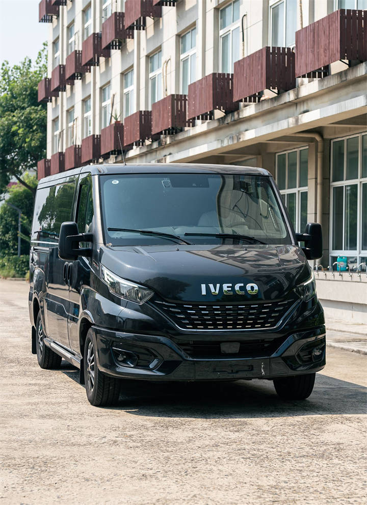 进口商务车,意大利依维柯newdaily,内涵不张扬