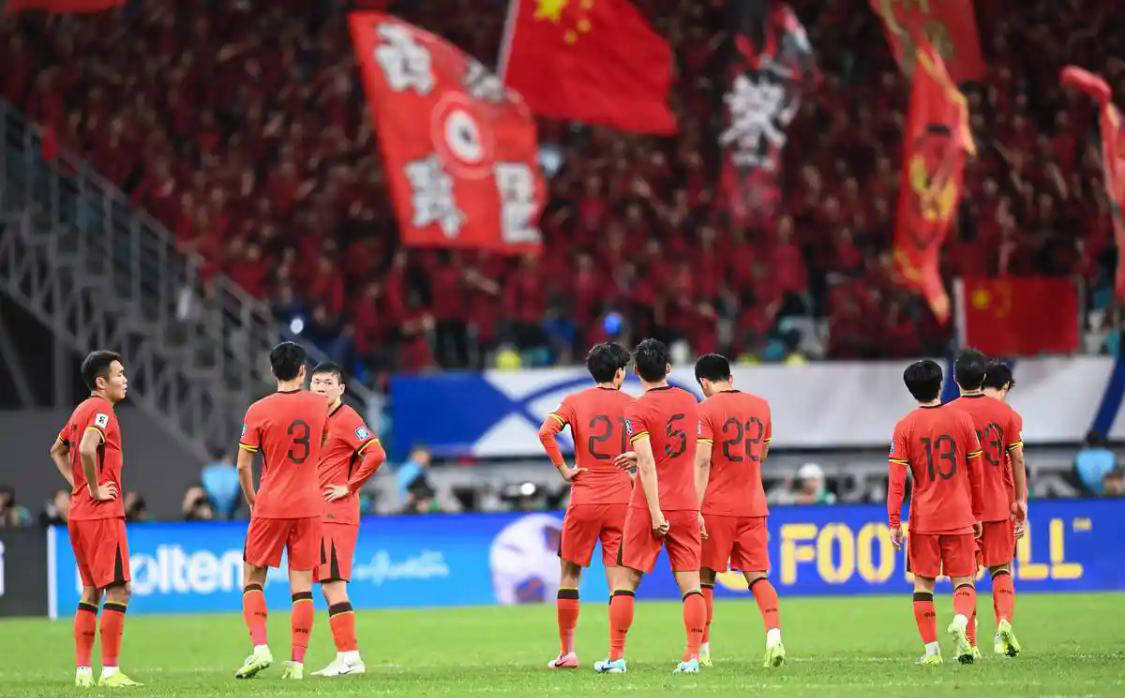 权威媒体披露国足争议阵容，伊万受质疑