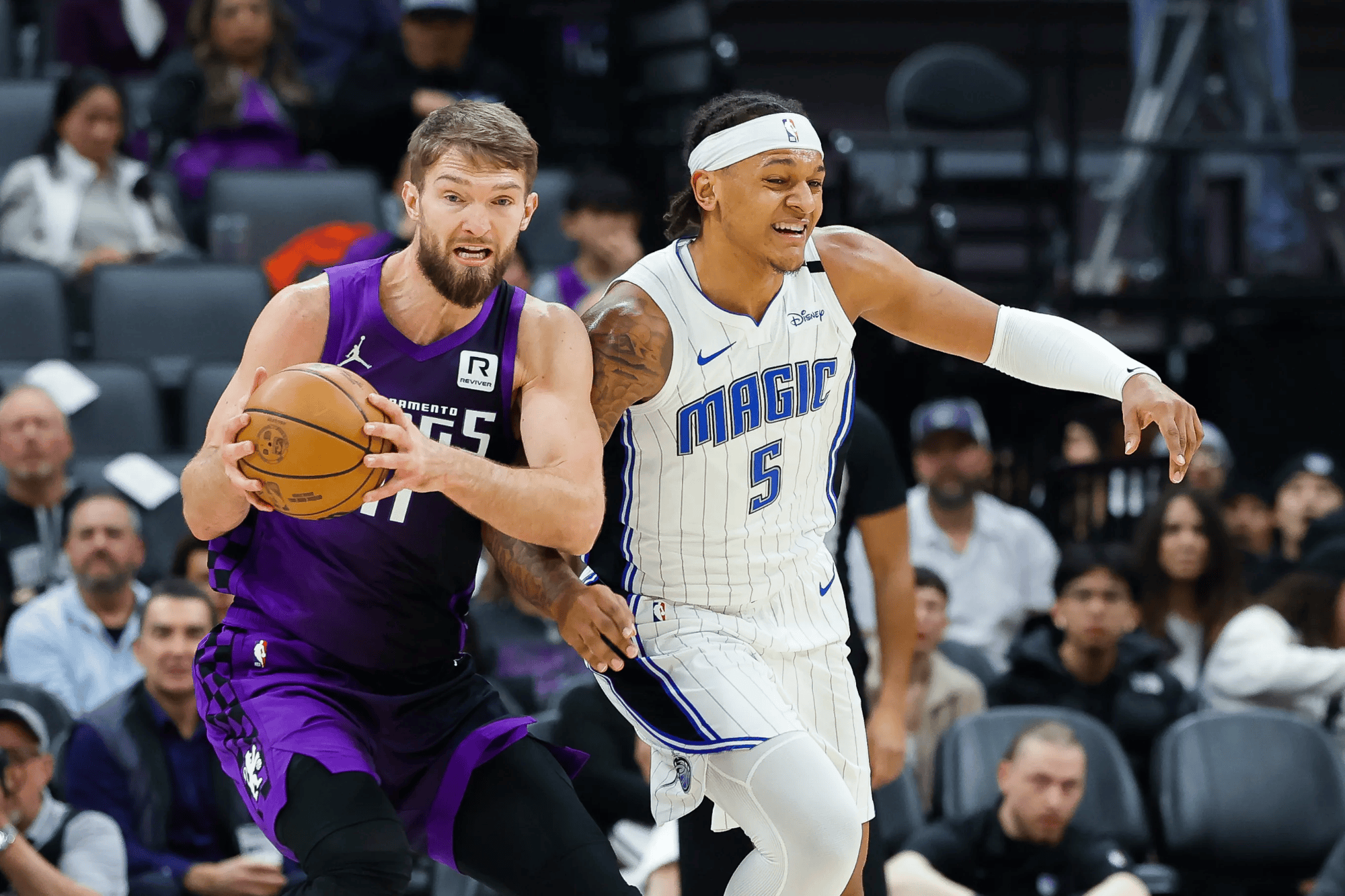 3月30日NBA赛程：多场对决悬念丛生，谁能脱颖而出？