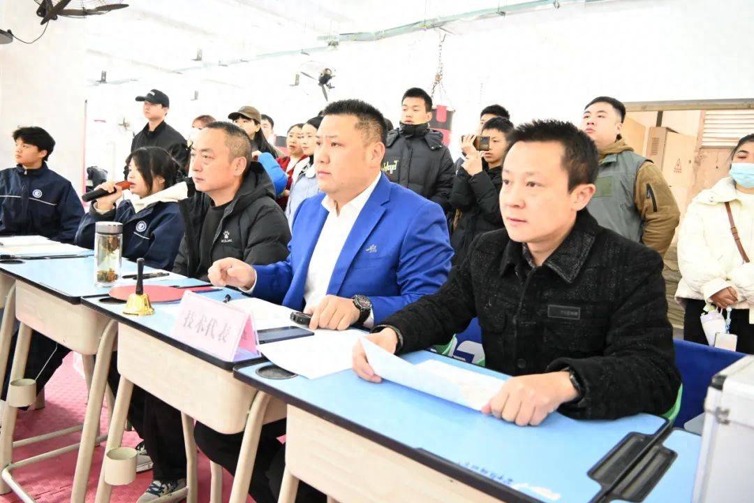 江油市首届中小学生拳击锦标赛：青春与力量的碰撞