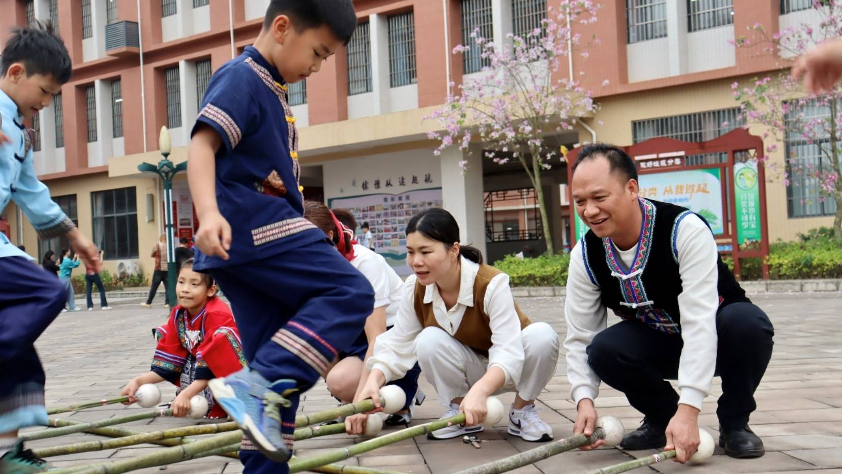 孩子改民族去哪个部门=想给孩子改民族应该到哪个部门
