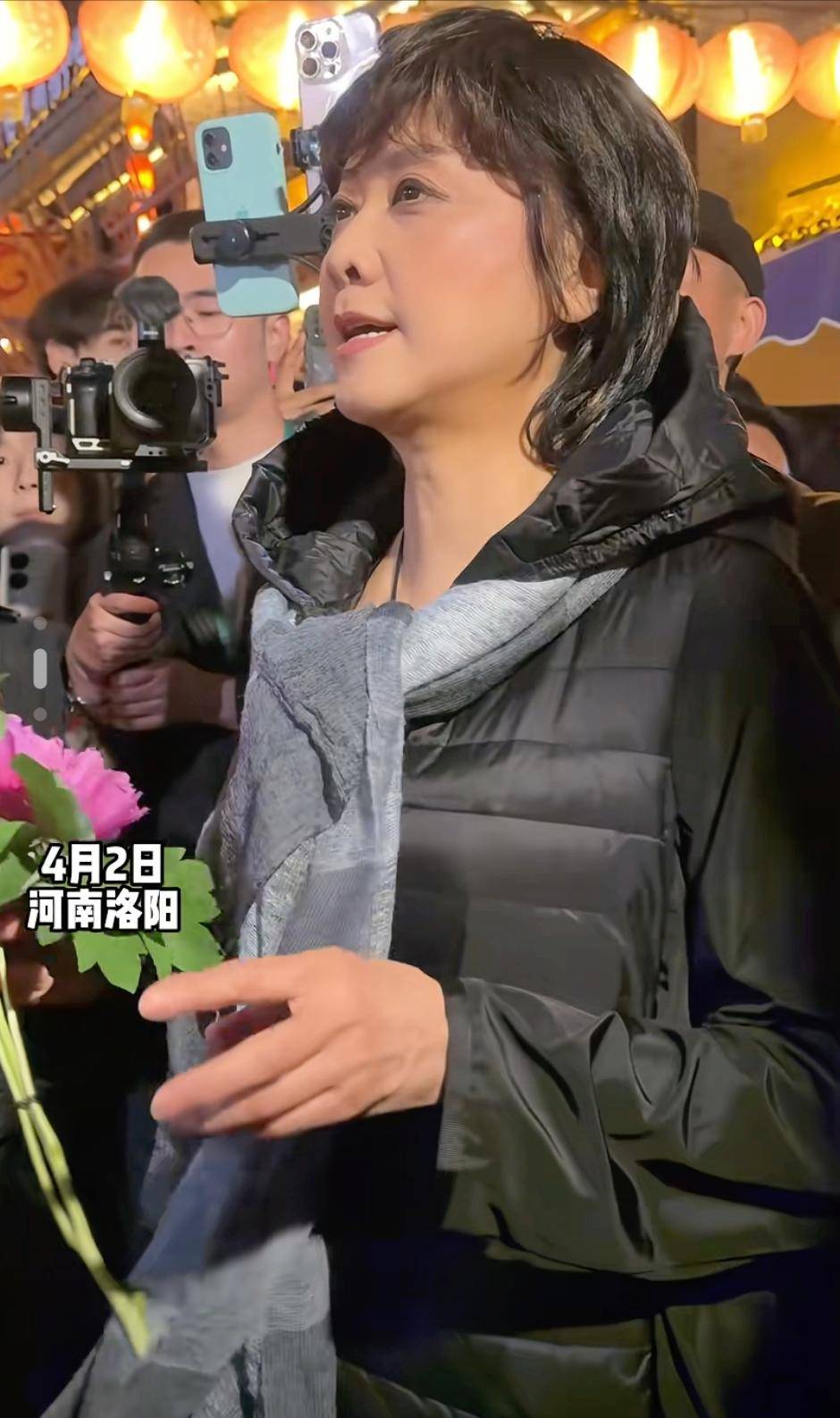 73岁朱琳惊艳亮相! "女王陛下"风华依旧,和"御帝"在古城重逢