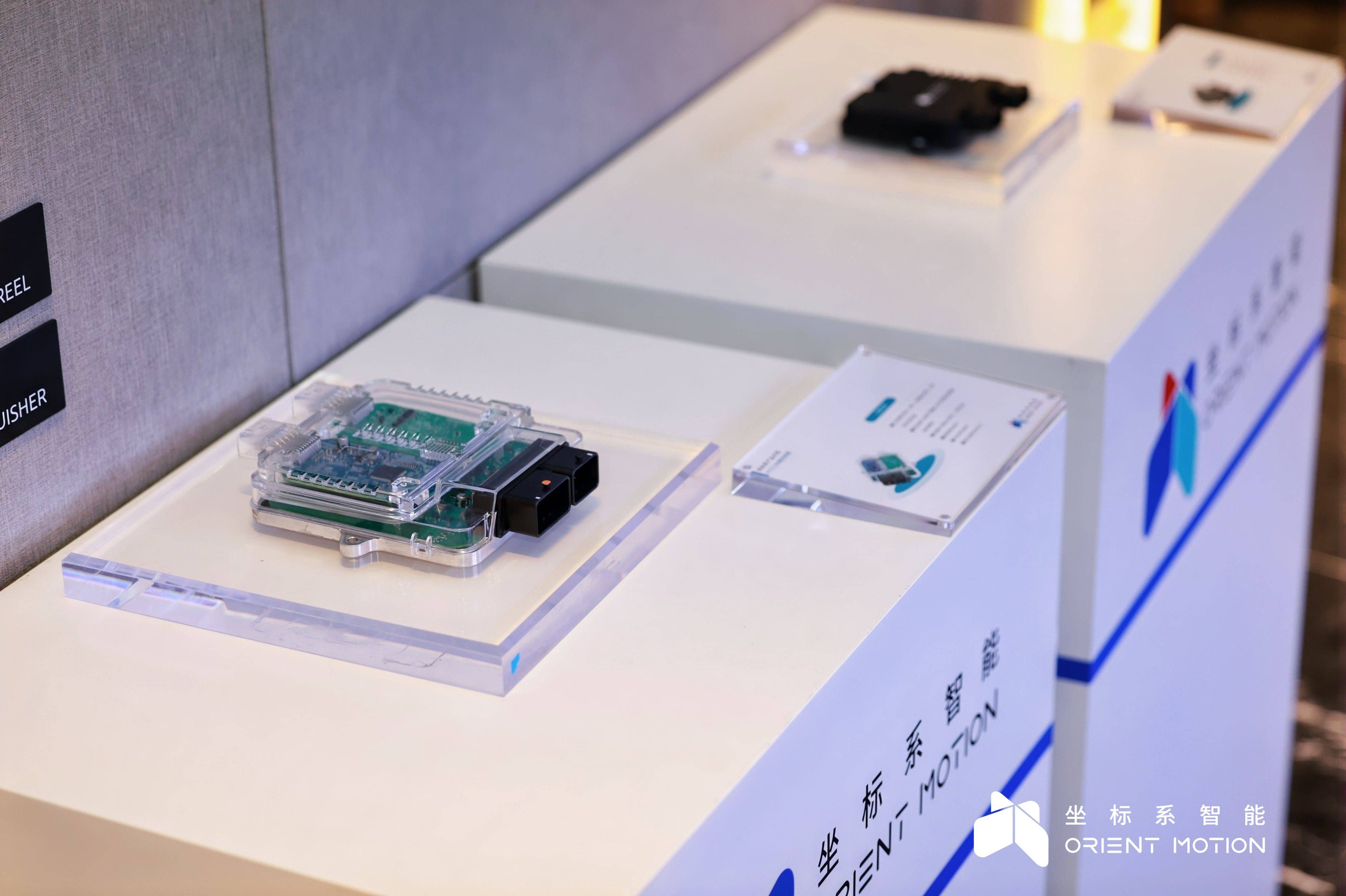 EMB量产元年将至：坐标系3488元“卷”线控制动_搜狐汽车_搜狐网