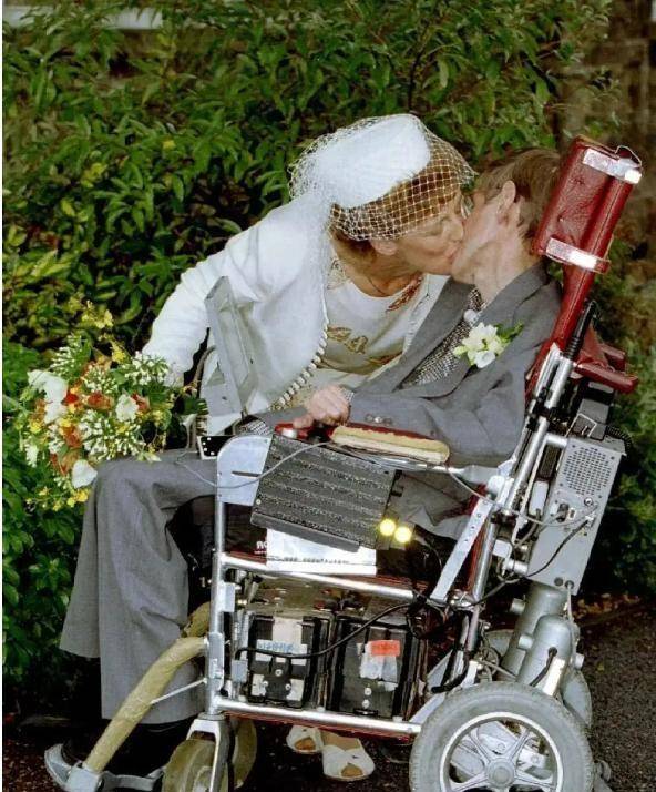 霍金和简怎么生的孩子为什么在线